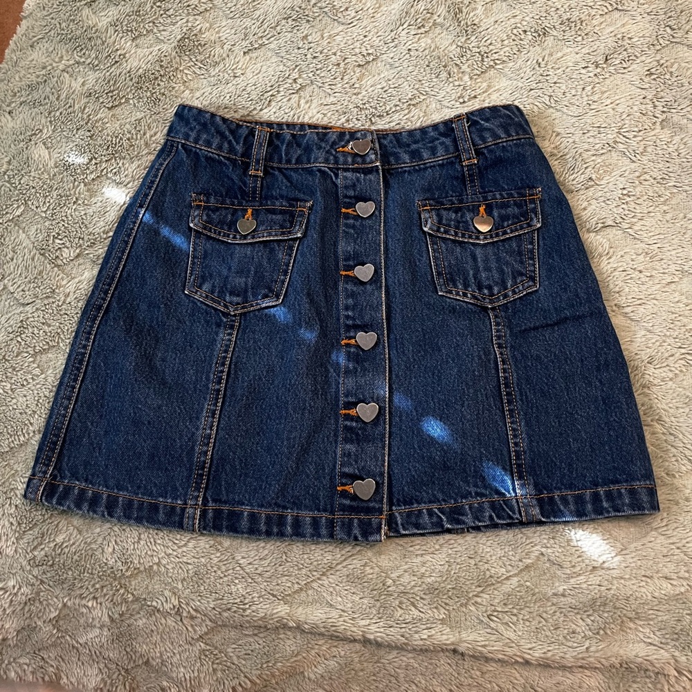 Forever 21 Heart Button-Up Denim Skirt (Size S)